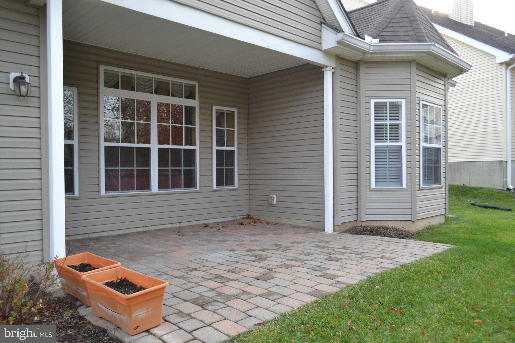 CREEKSIDE - Residential