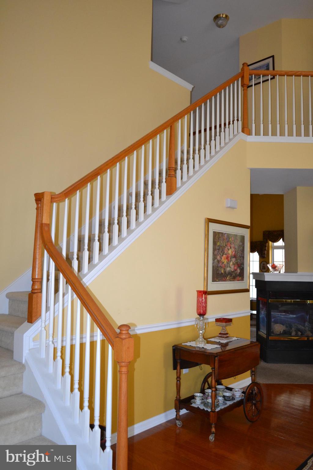 CREEKSIDE - Residential