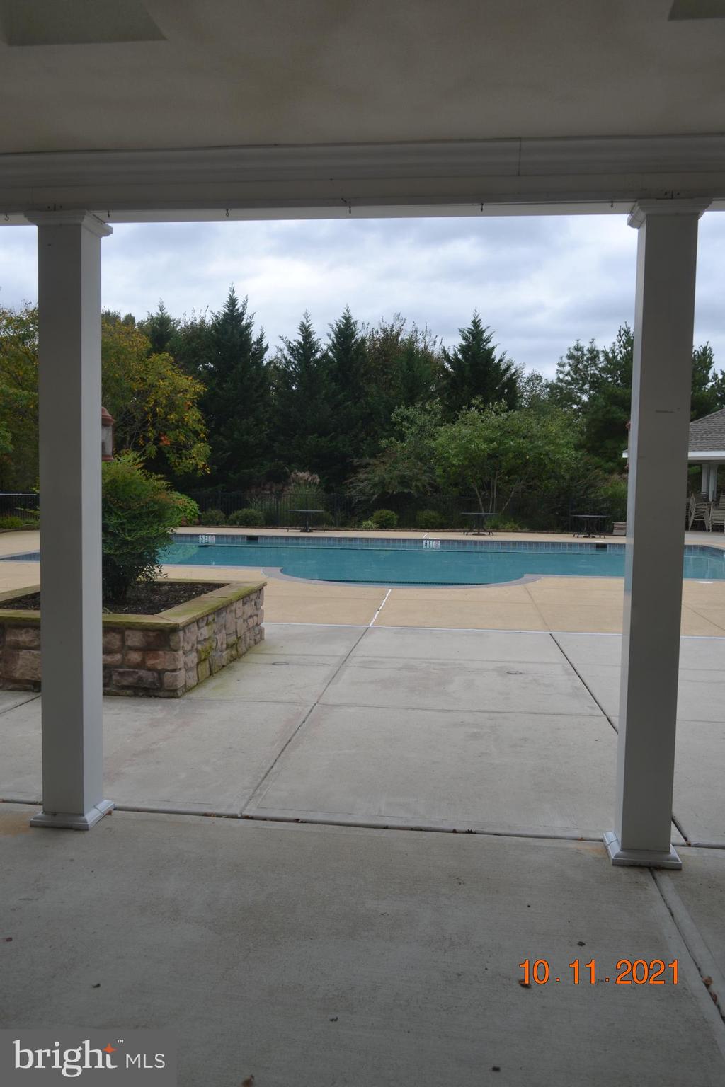 CREEKSIDE - Residential