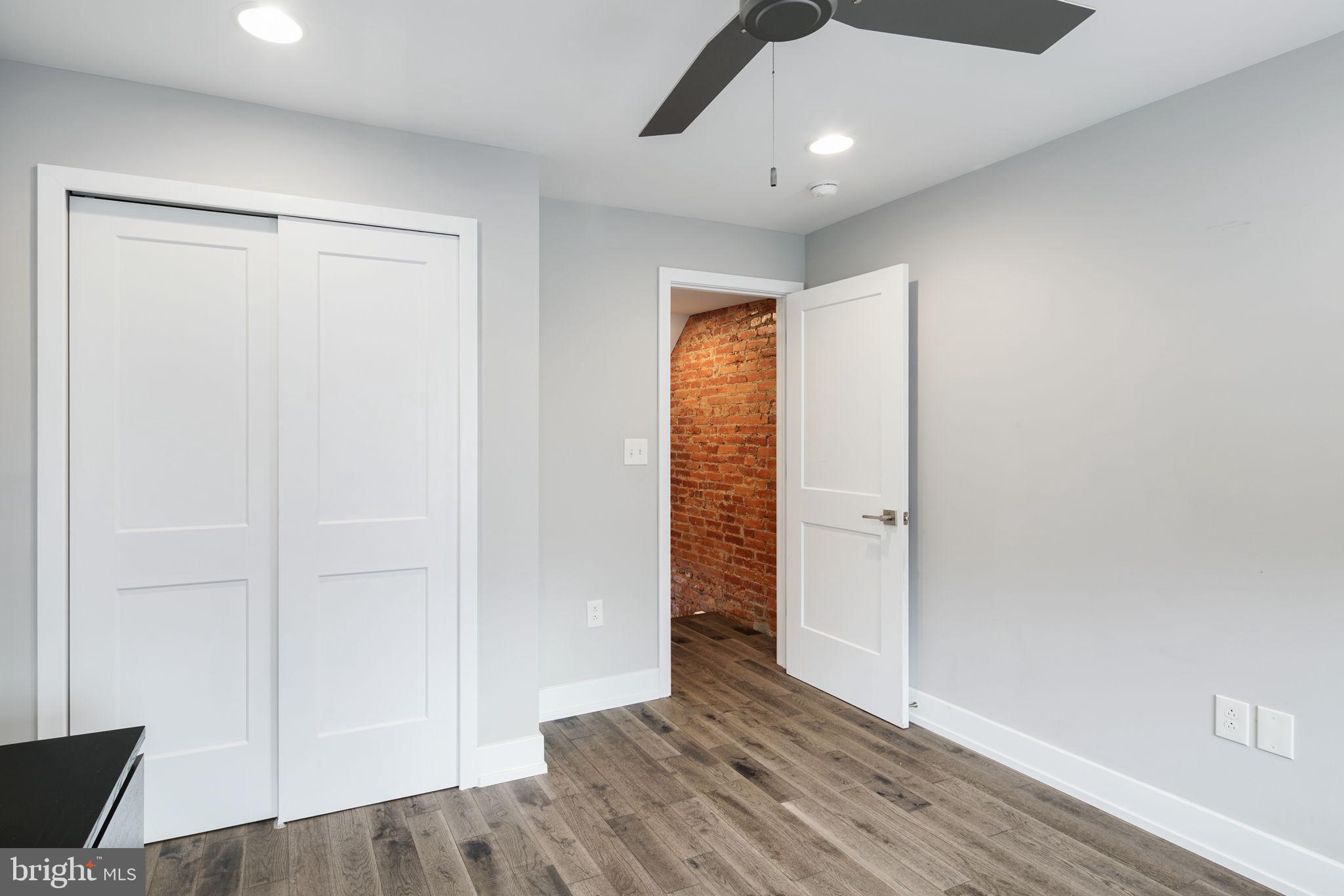 PASSYUNK SQUARE - Residential