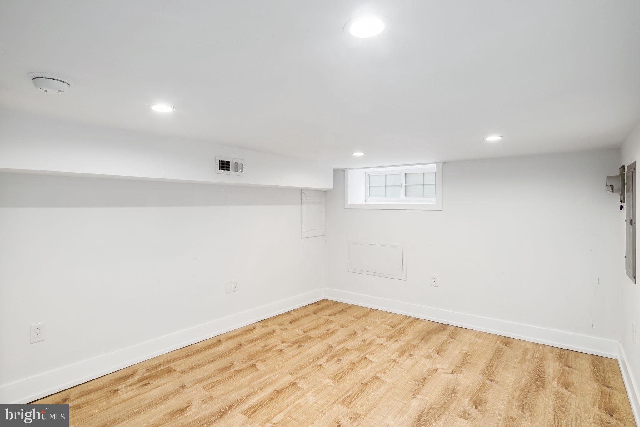 PASSYUNK SQUARE - Residential