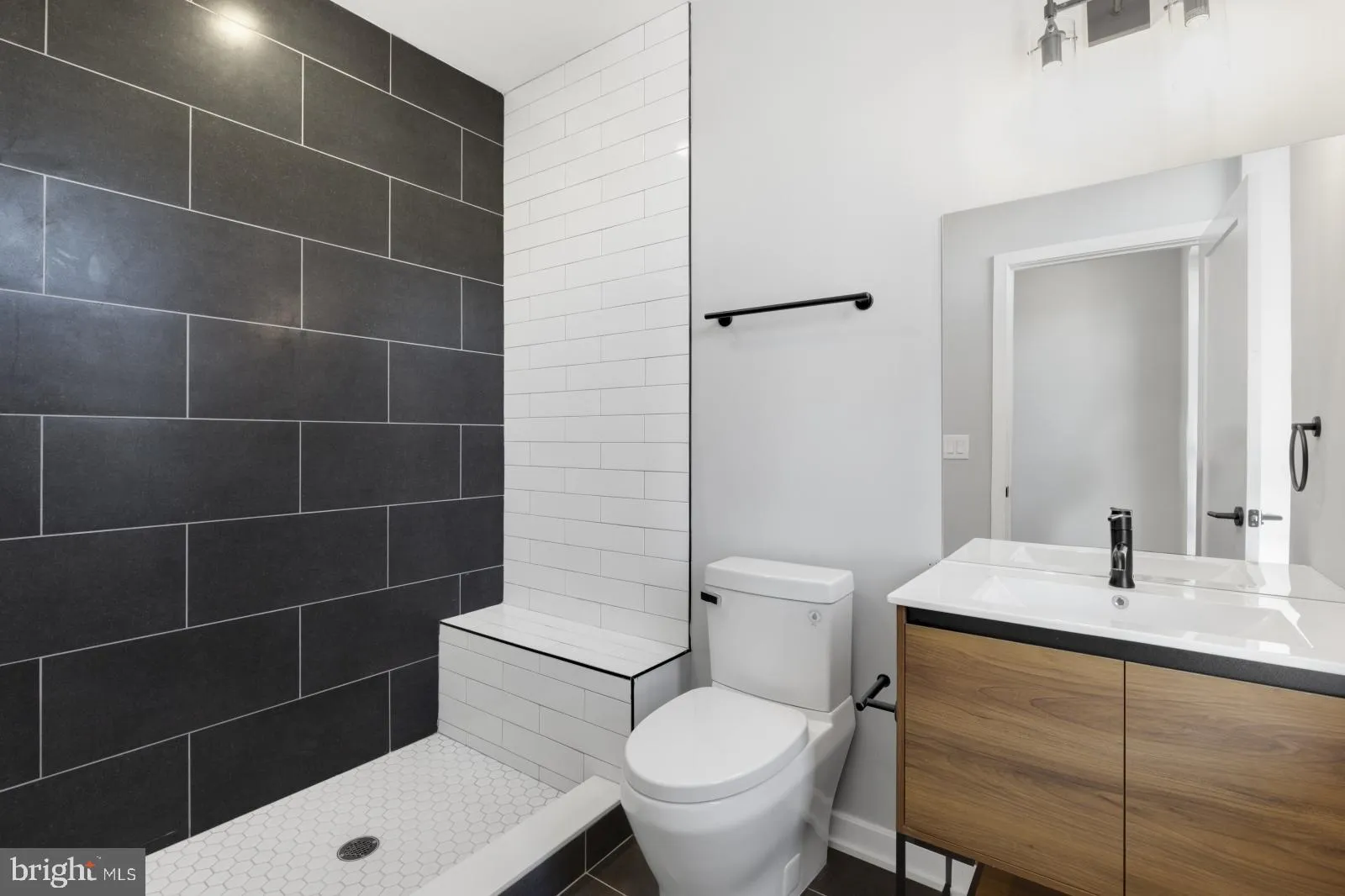 Additional image 49 of 919 N 15th Street Unit 3, Philadelphia, PA 19130