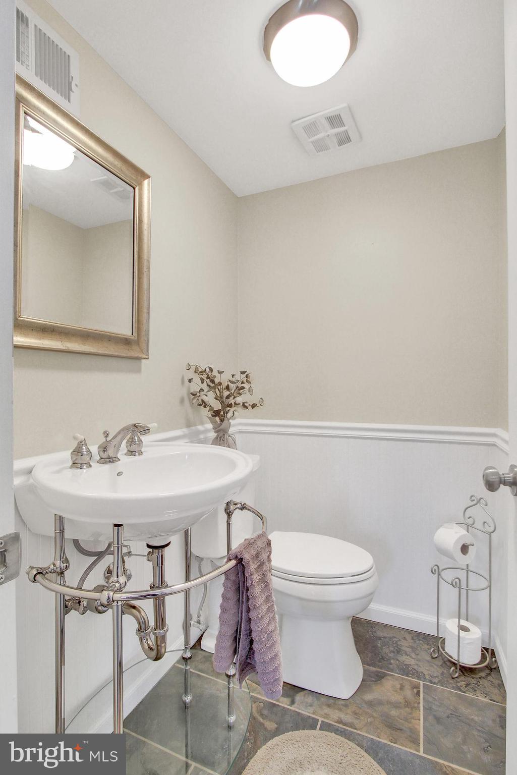 OUTDOOR COUNTRY CLUB - Residential