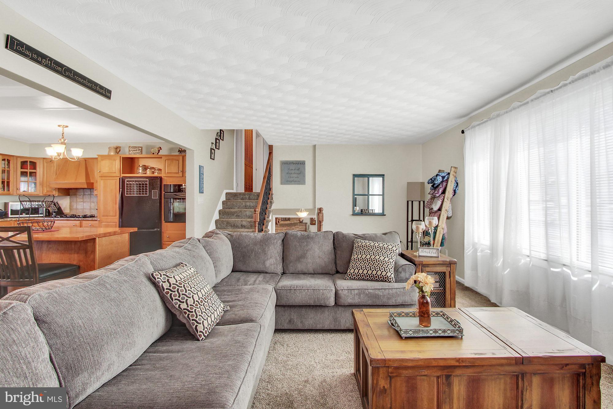 OUTDOOR COUNTRY CLUB - Residential