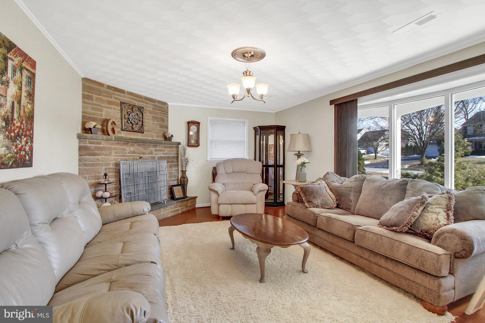 OUTDOOR COUNTRY CLUB - Residential