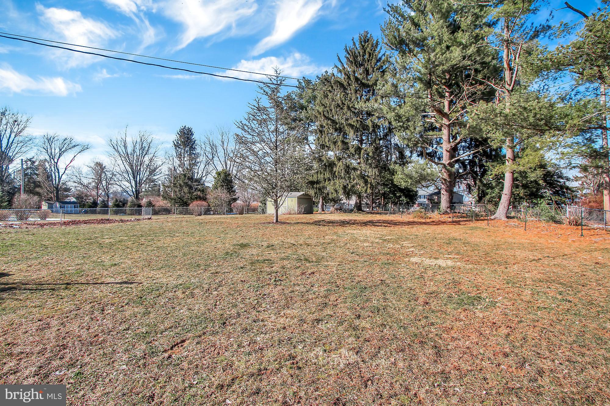 OUTDOOR COUNTRY CLUB - Residential