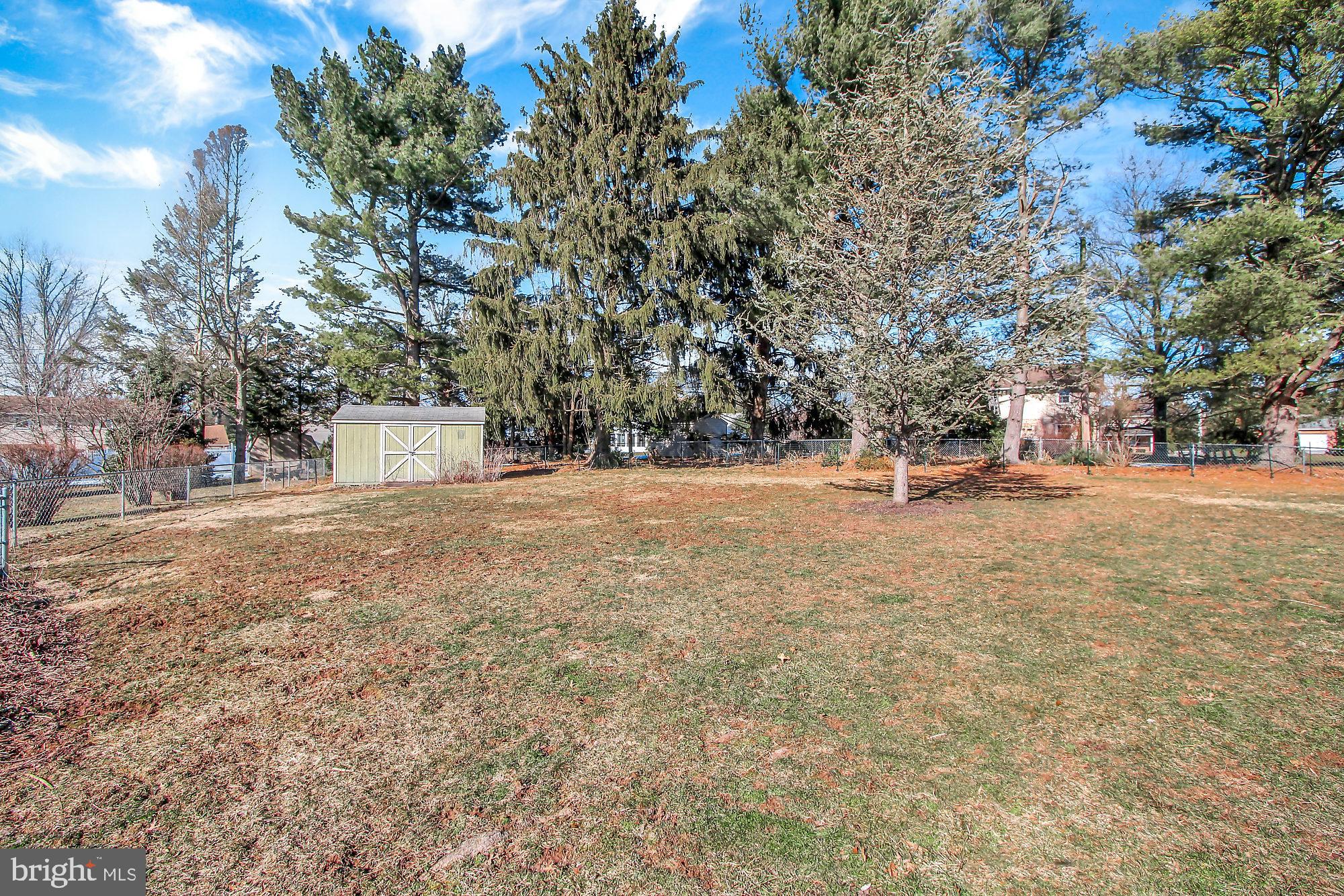 OUTDOOR COUNTRY CLUB - Residential