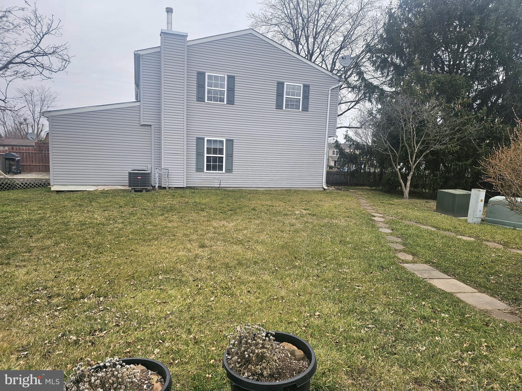 CLOVERBERRY - Residential