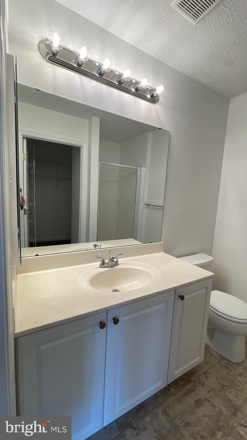 WYNDEMERE - Residential Lease