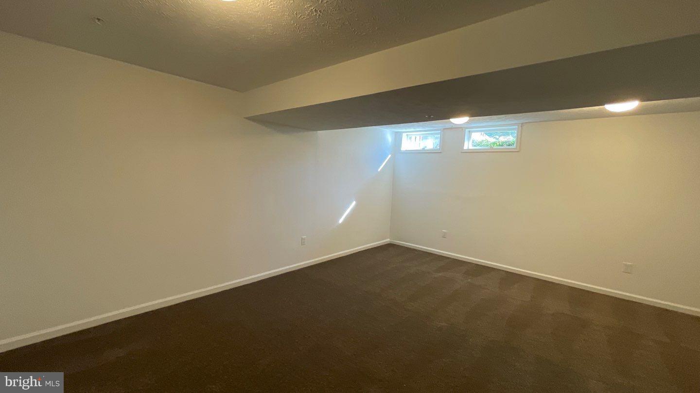 WYNDEMERE - Residential Lease