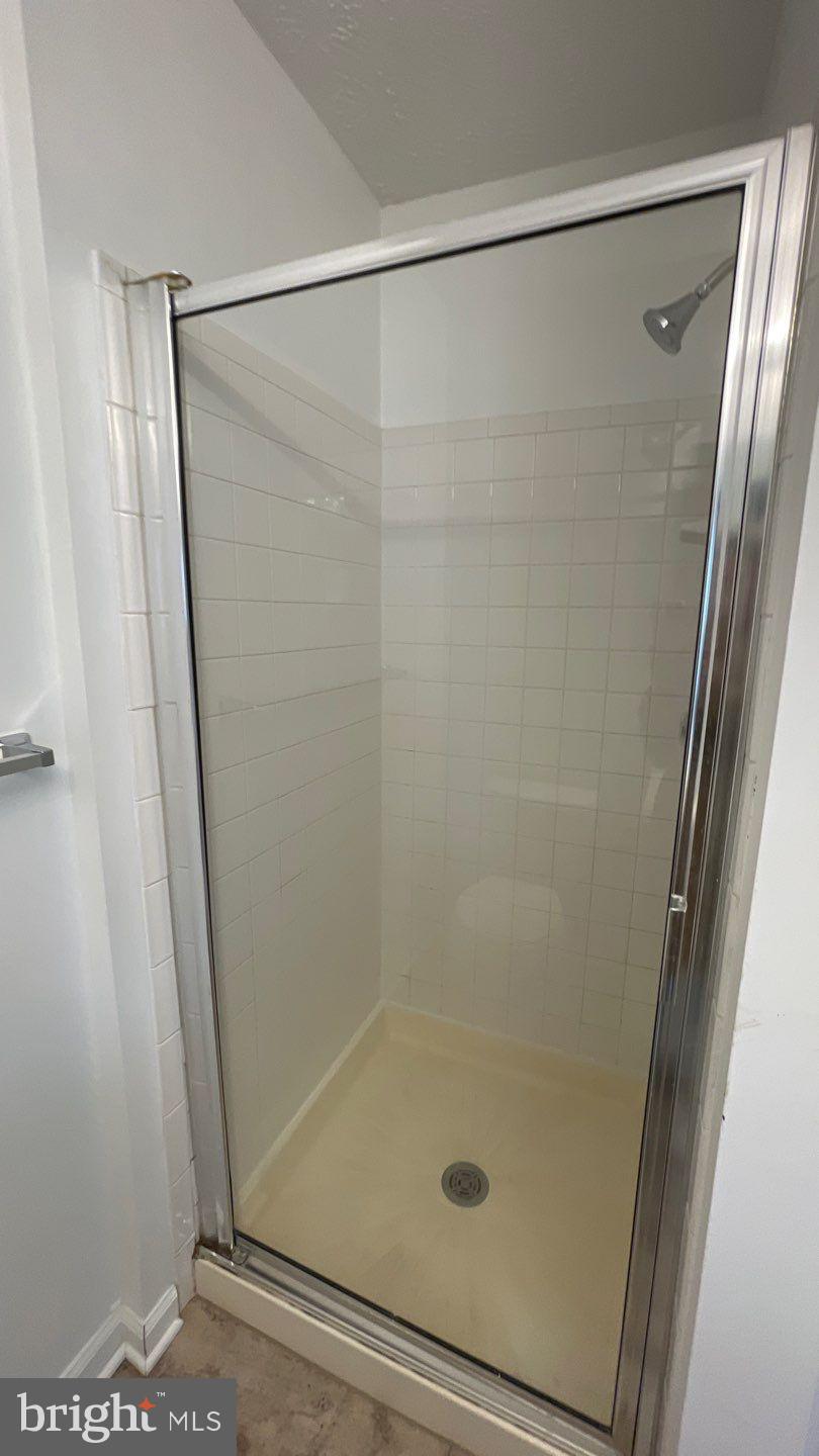 WYNDEMERE - Residential Lease