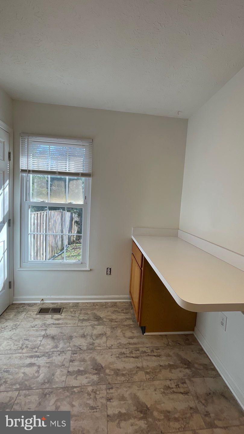 WYNDEMERE - Residential Lease