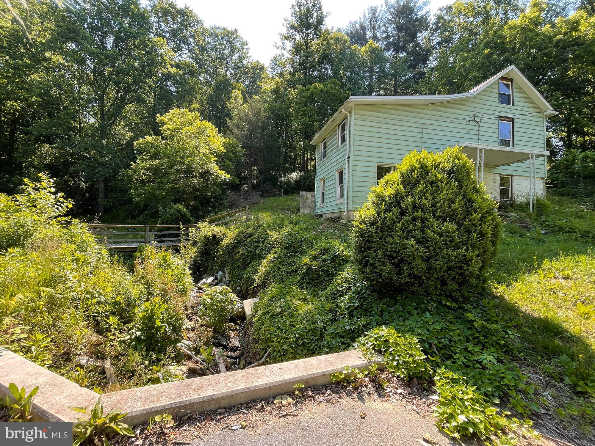 521 DUTROW ROAD