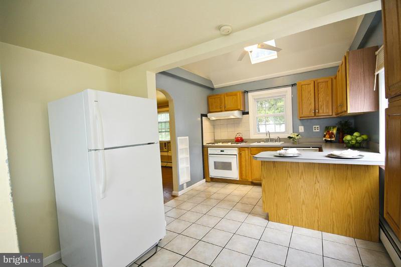 HAMMONDS FERRY - Residential