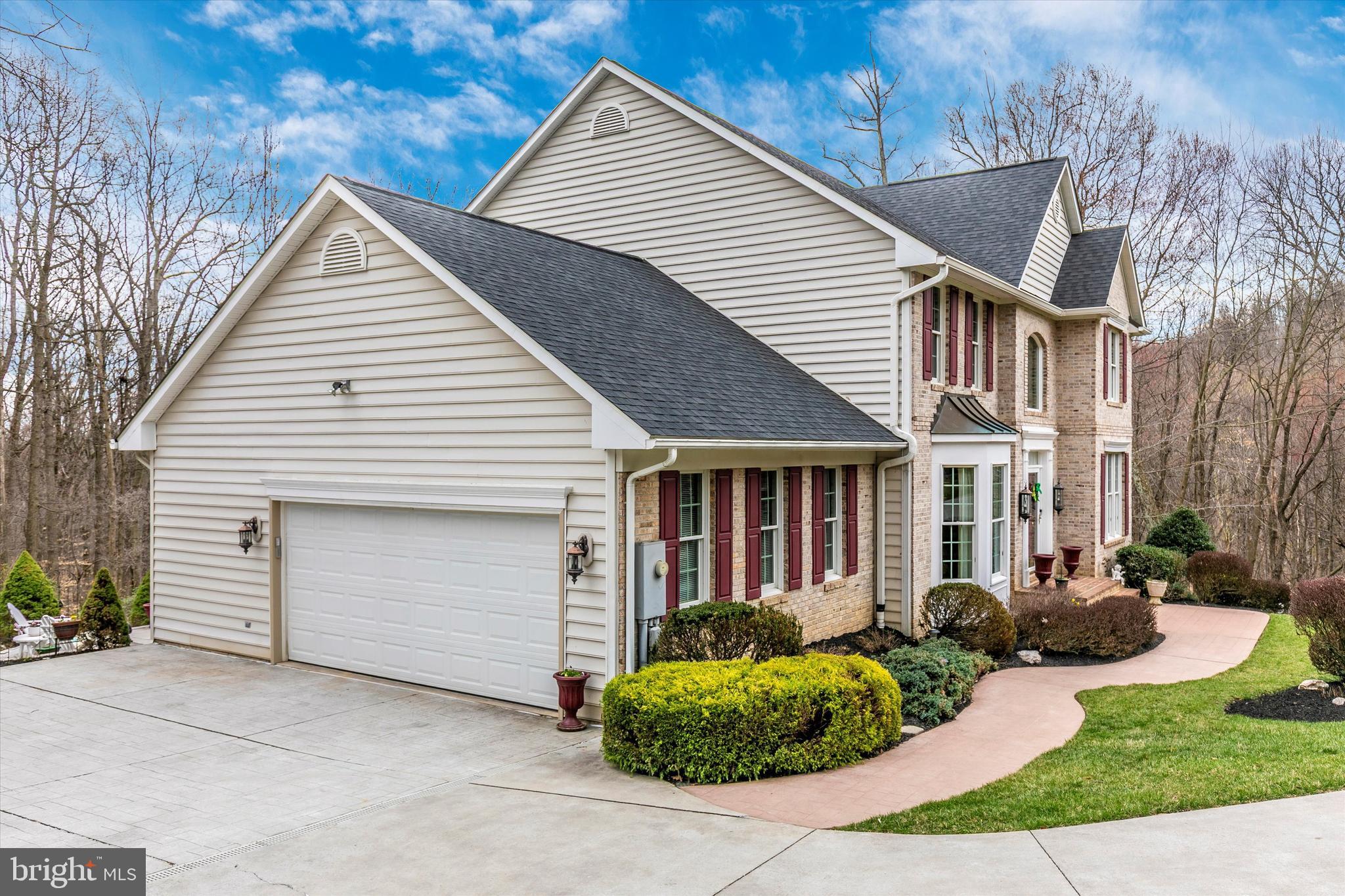 SWEETWATER PASS - Residential