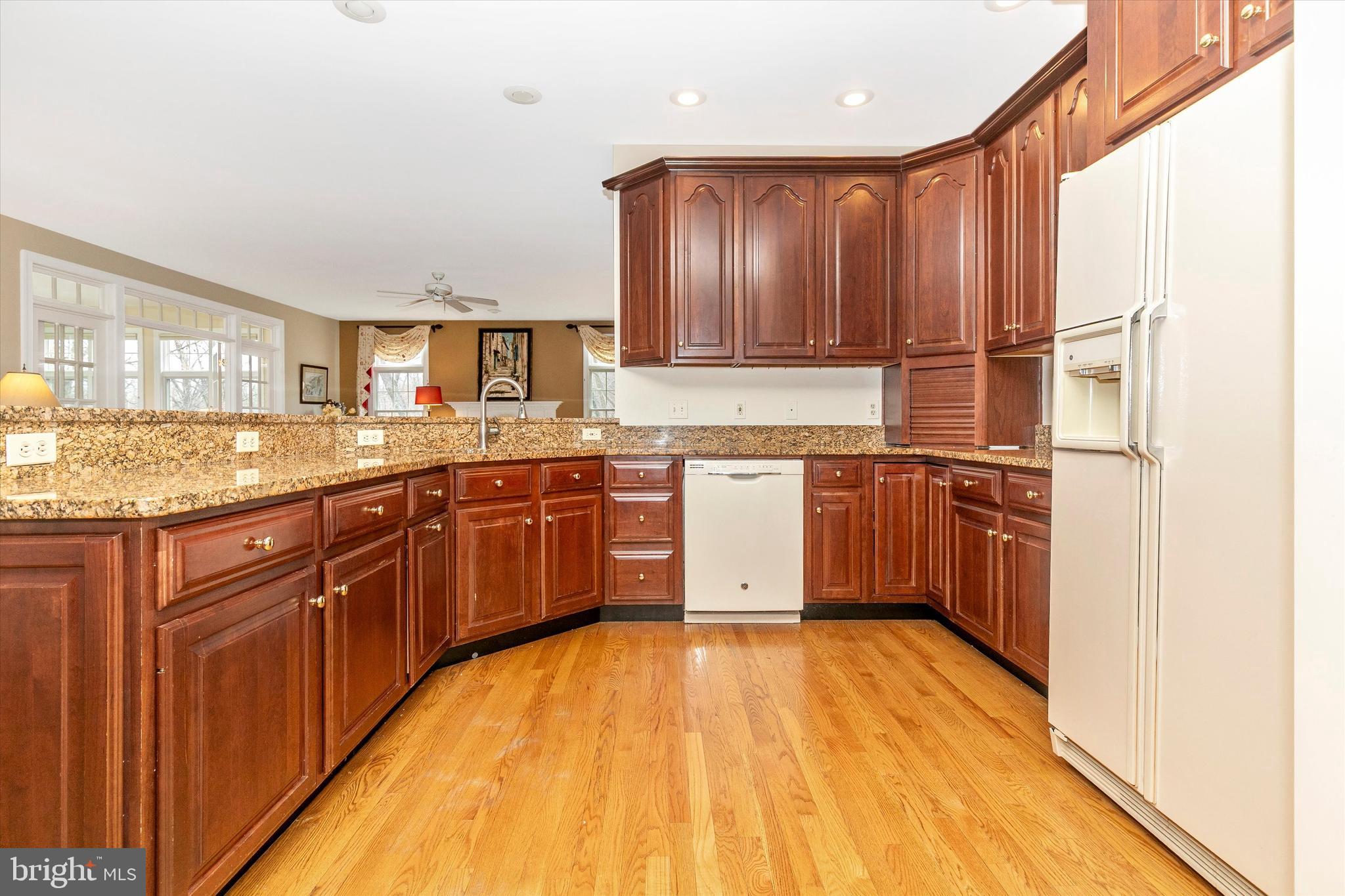 SWEETWATER PASS - Residential