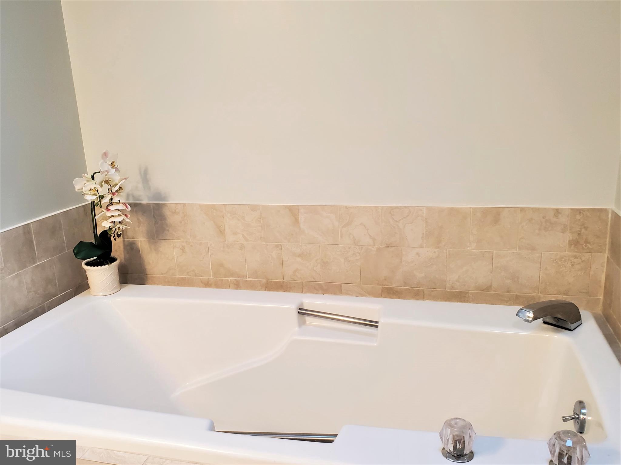 ROCKCREST - Residential Lease