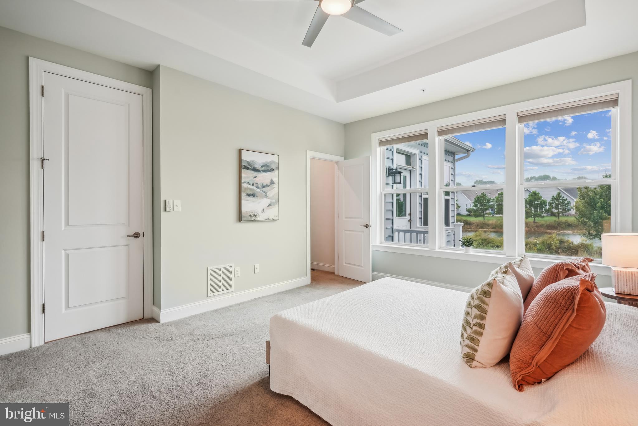 BAY BRIDGE COVE - Residential