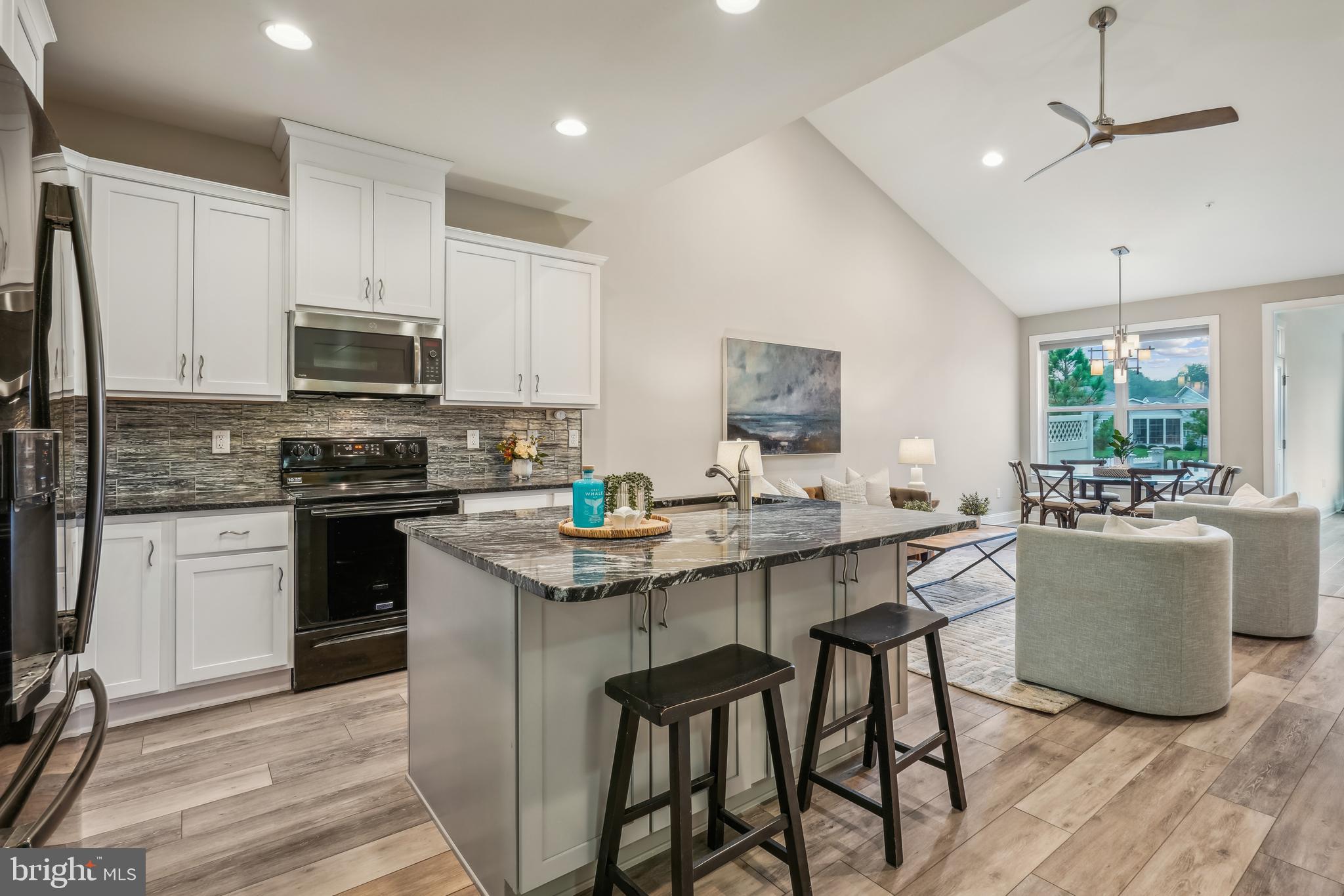 BAY BRIDGE COVE - Residential