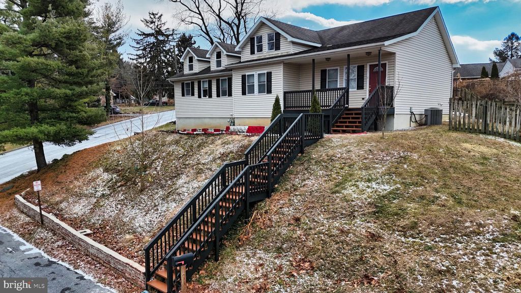 Photo of 4761 Lawntara Street, HARRISBURG, PA 17111 (MLS # PADA2052652)