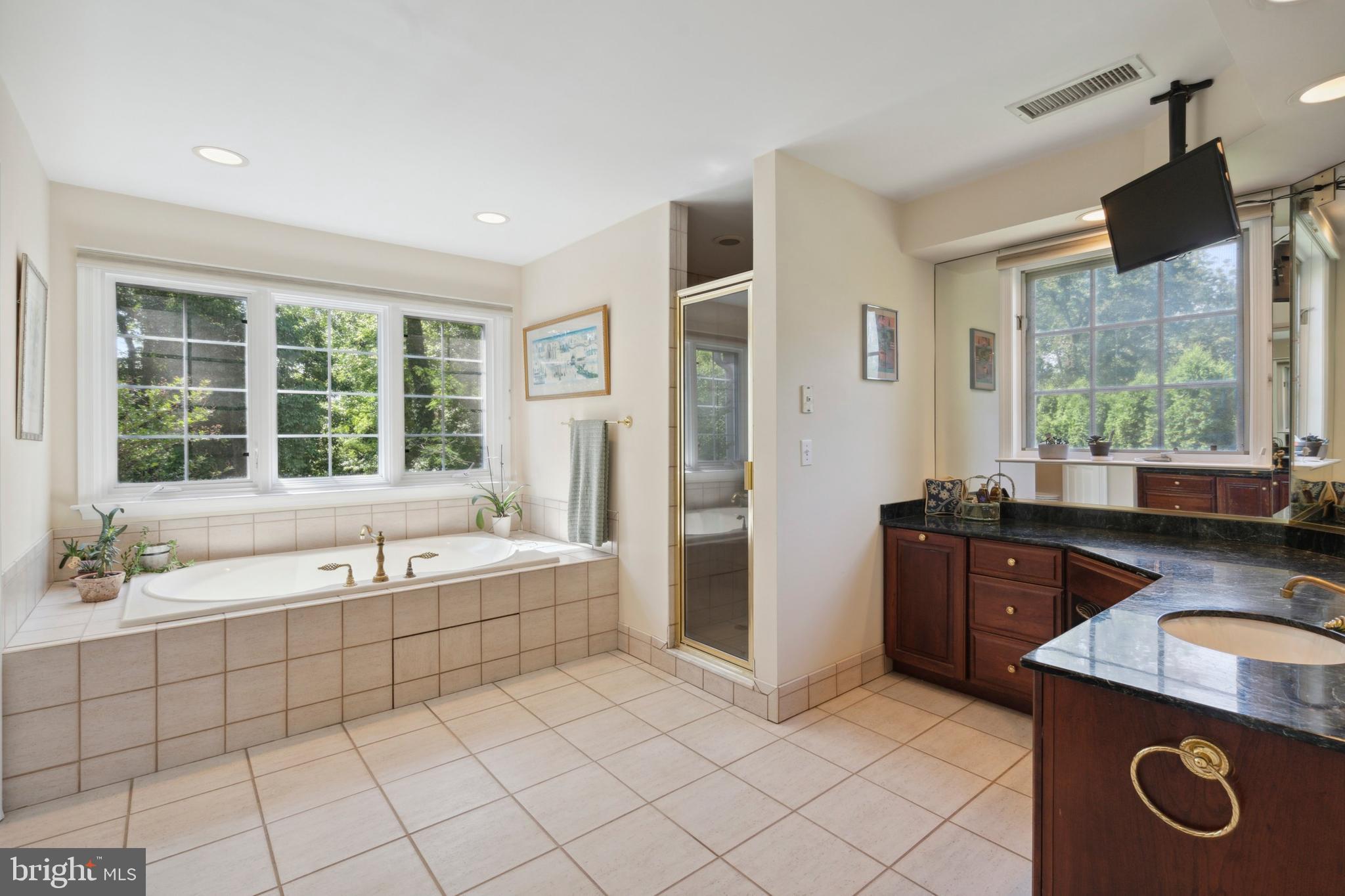 BRYN MAWR - Residential