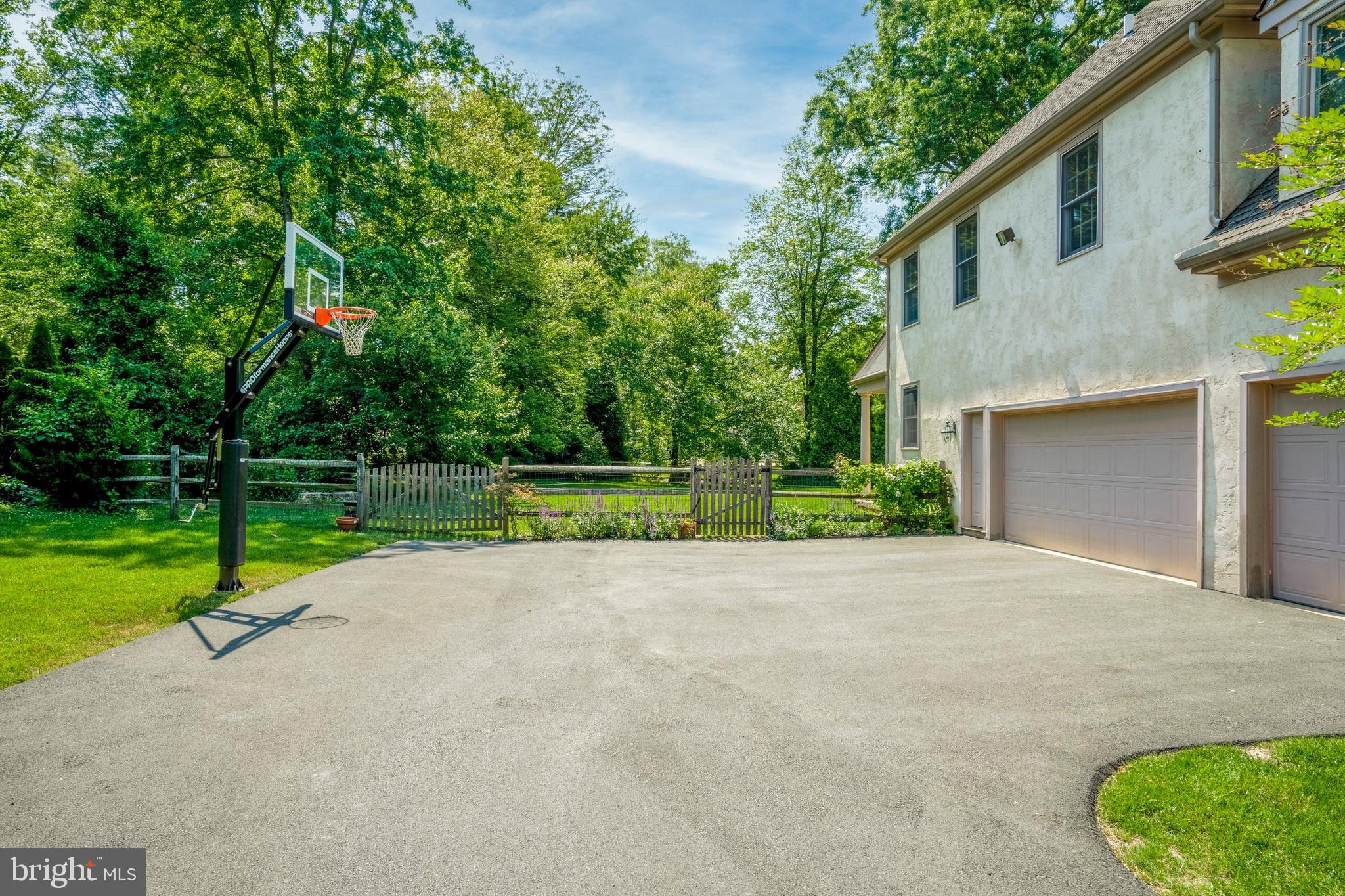 BRYN MAWR - Residential