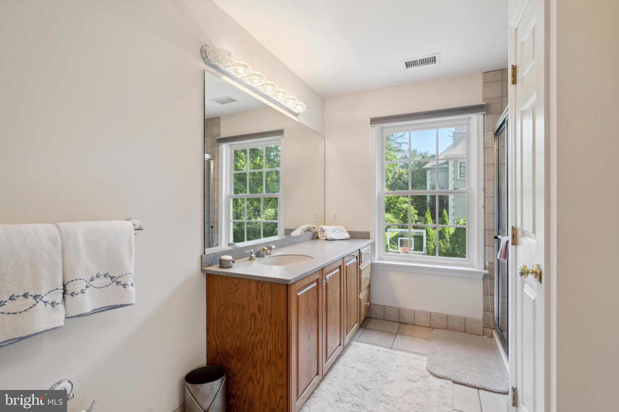 BRYN MAWR - Residential