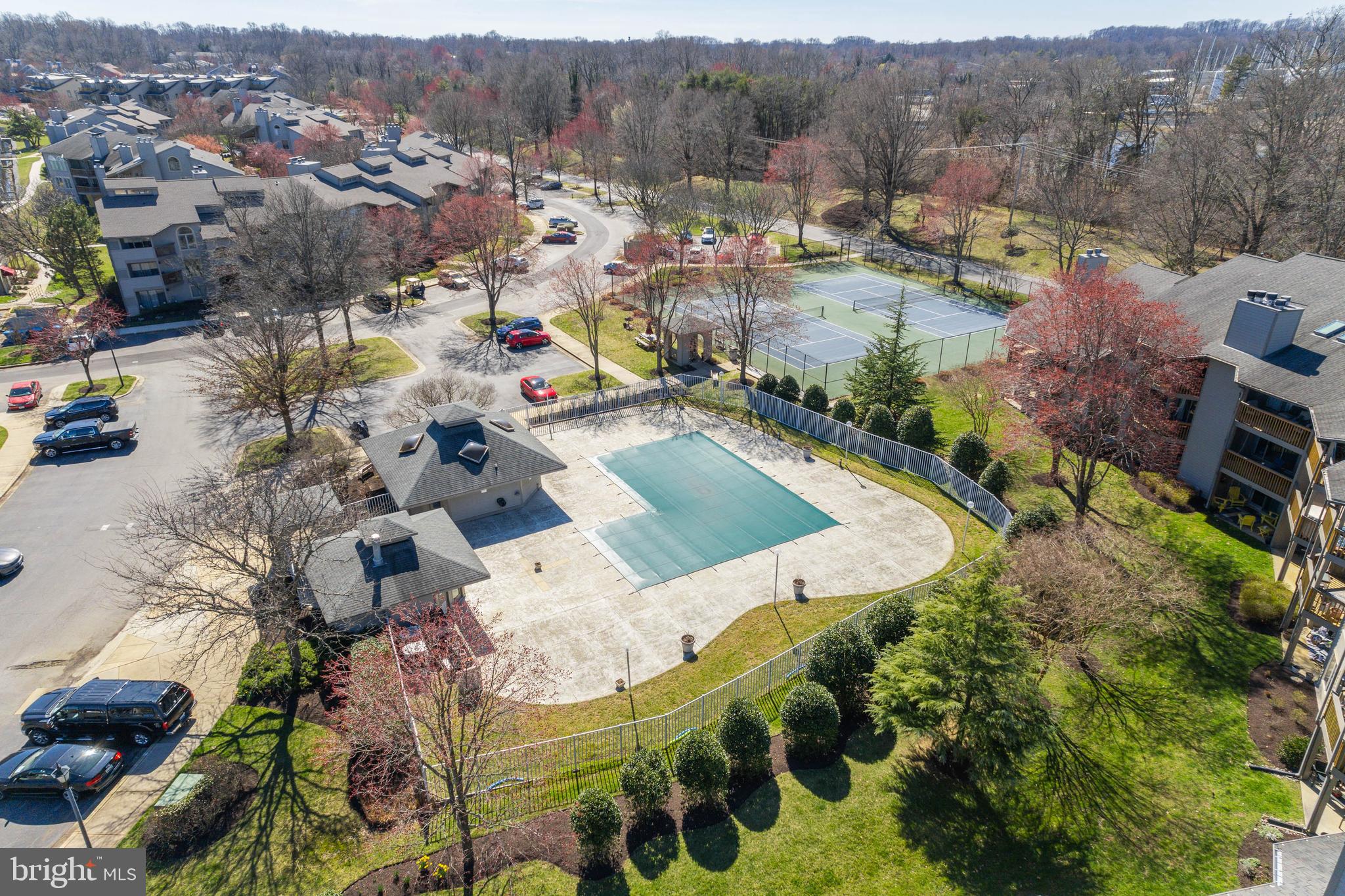 CHESAPEAKE HARBOUR - Residential