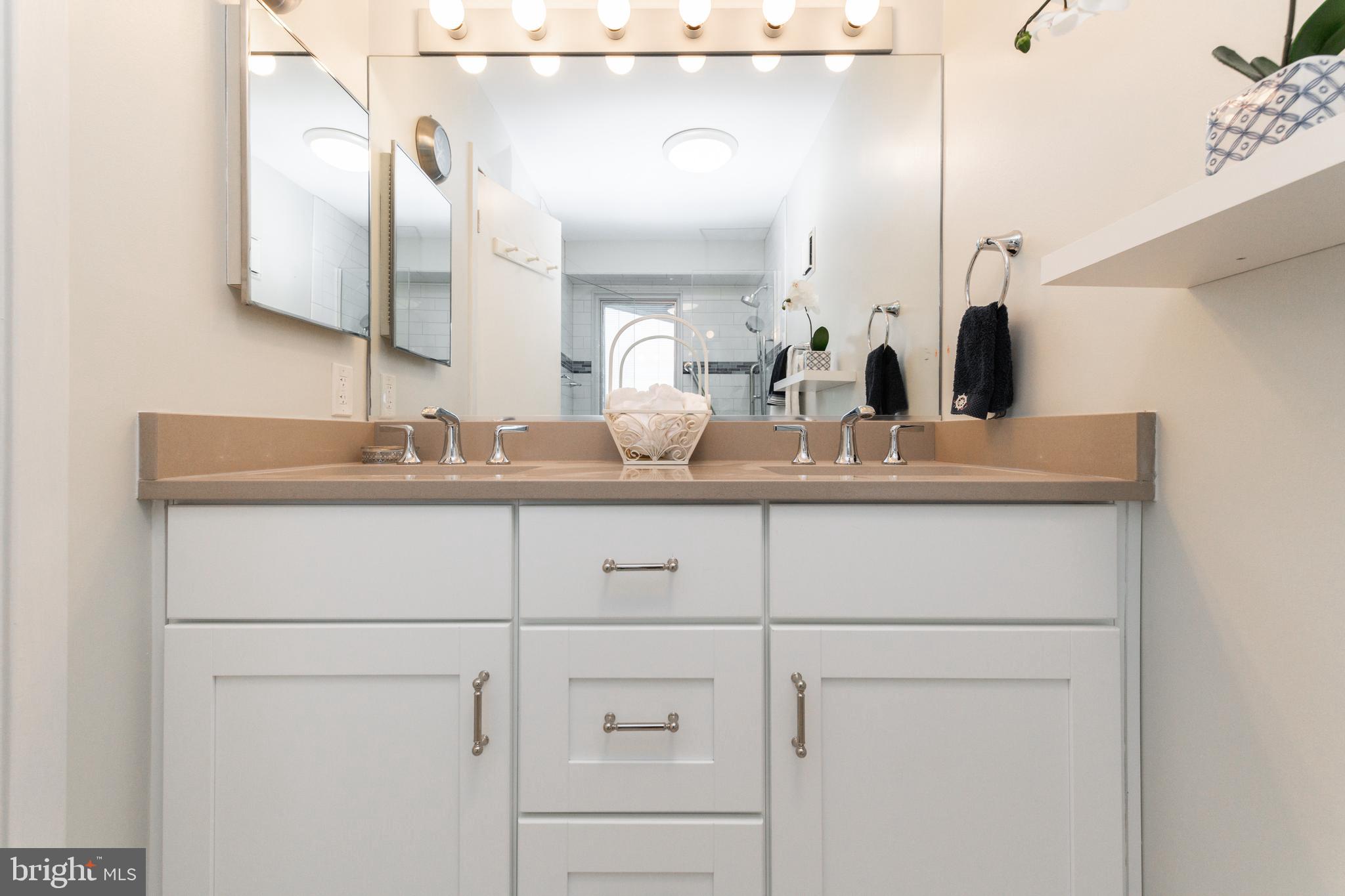 CHESAPEAKE HARBOUR - Residential