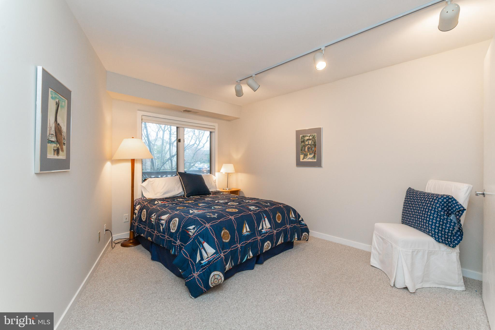 CHESAPEAKE HARBOUR - Residential