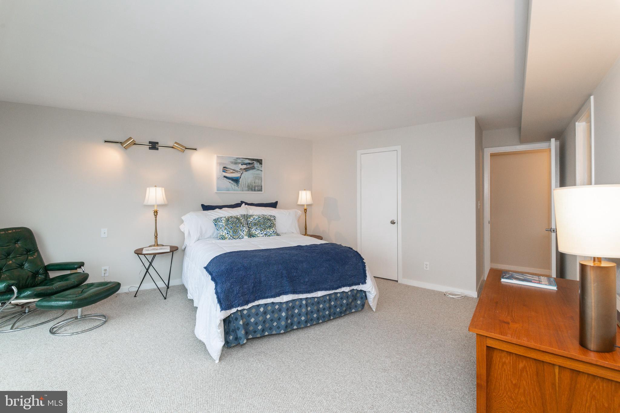 CHESAPEAKE HARBOUR - Residential