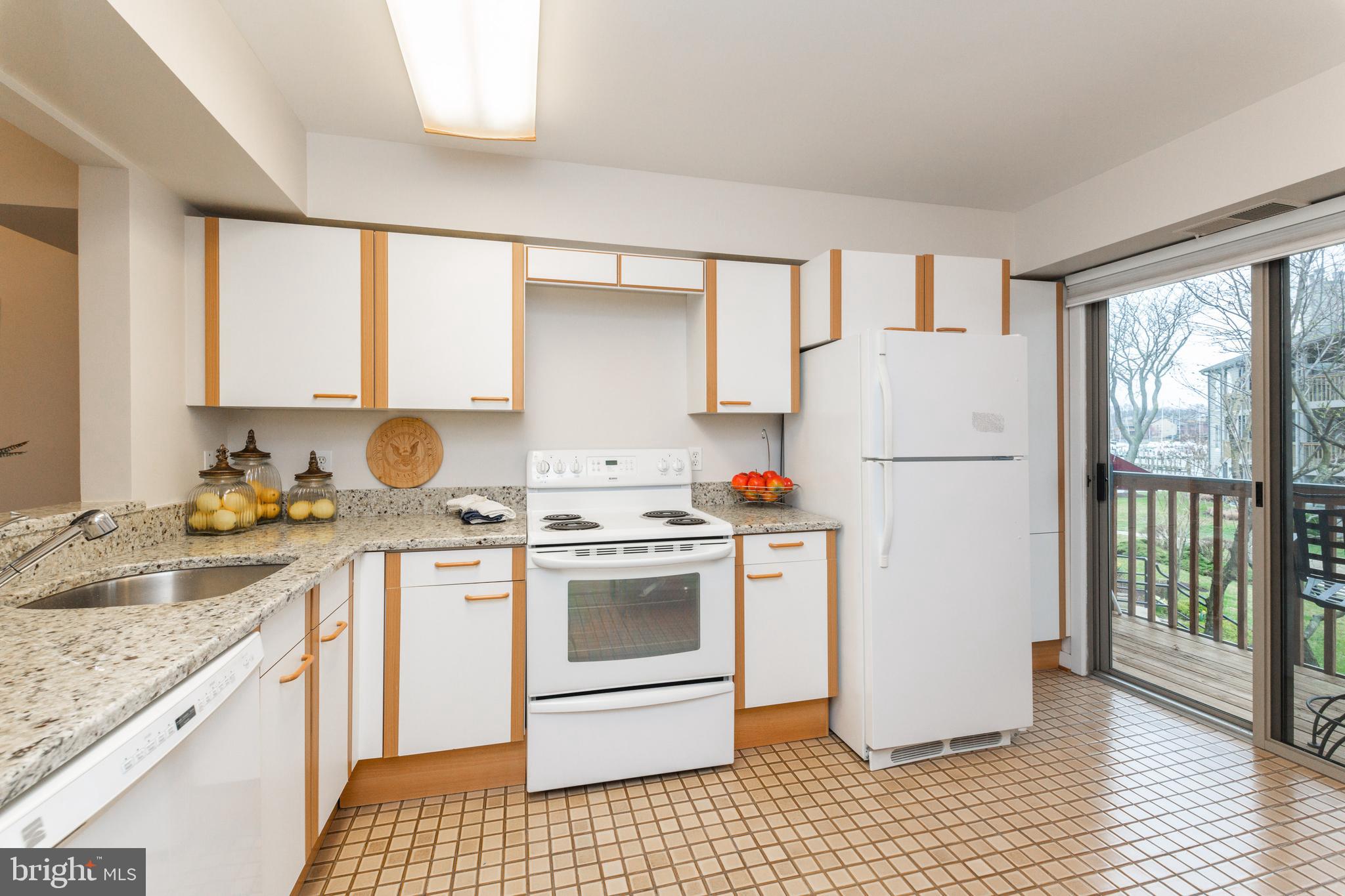 CHESAPEAKE HARBOUR - Residential