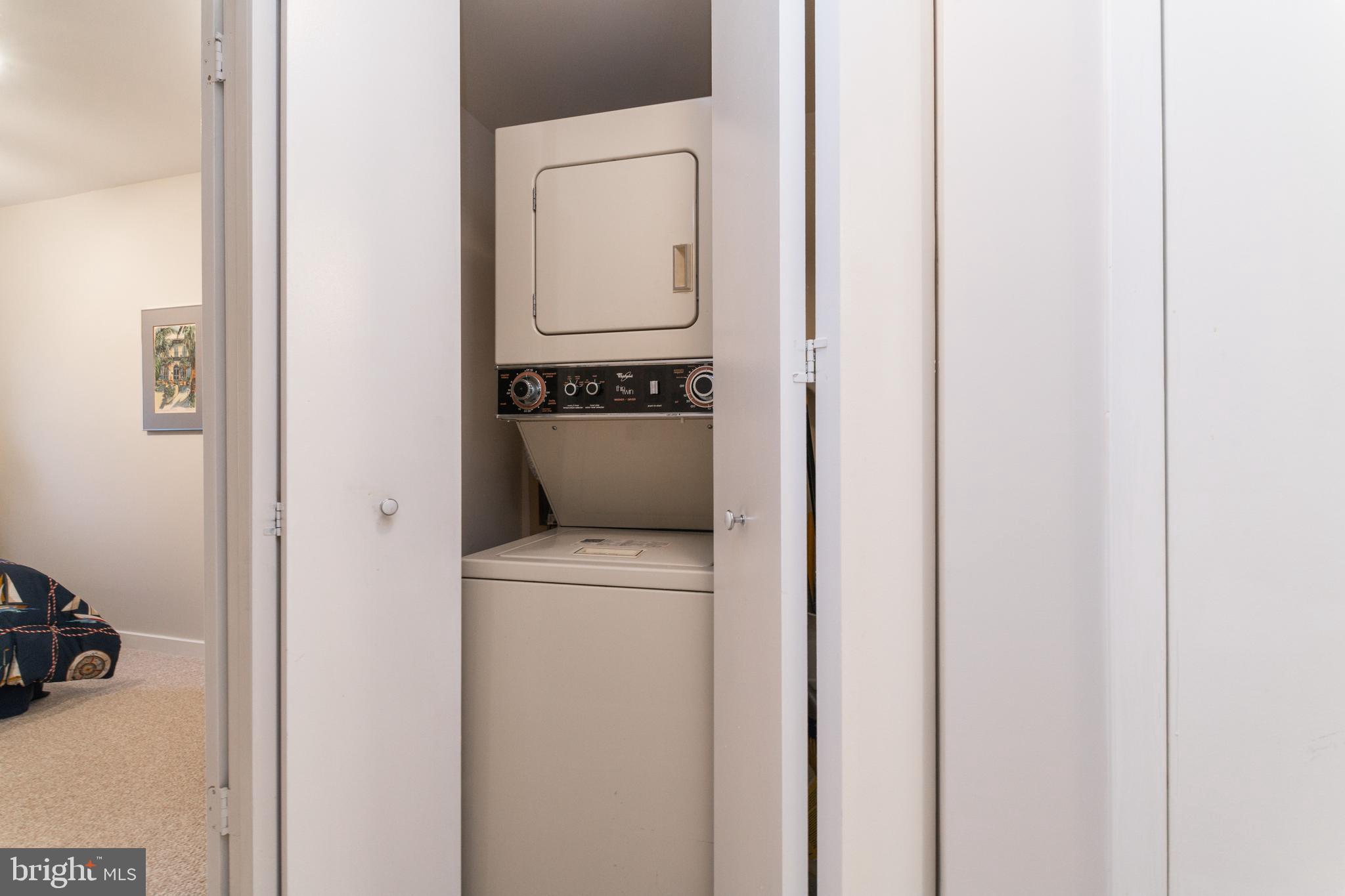 CHESAPEAKE HARBOUR - Residential