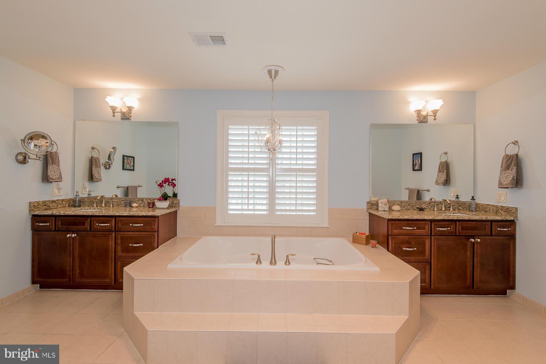 ENCLAVE AT ELLICOTT STATION - Residential