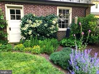 WAWASET PARK - Residential