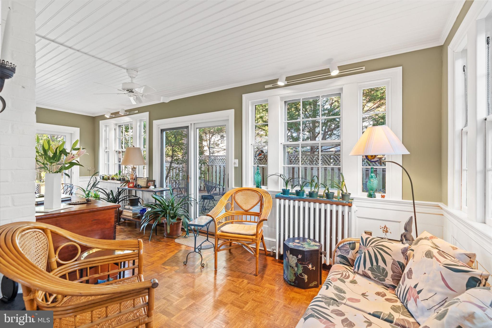 WAWASET PARK - Residential