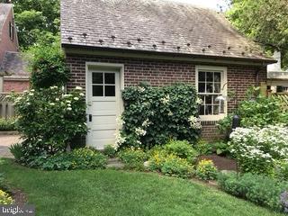 WAWASET PARK - Residential