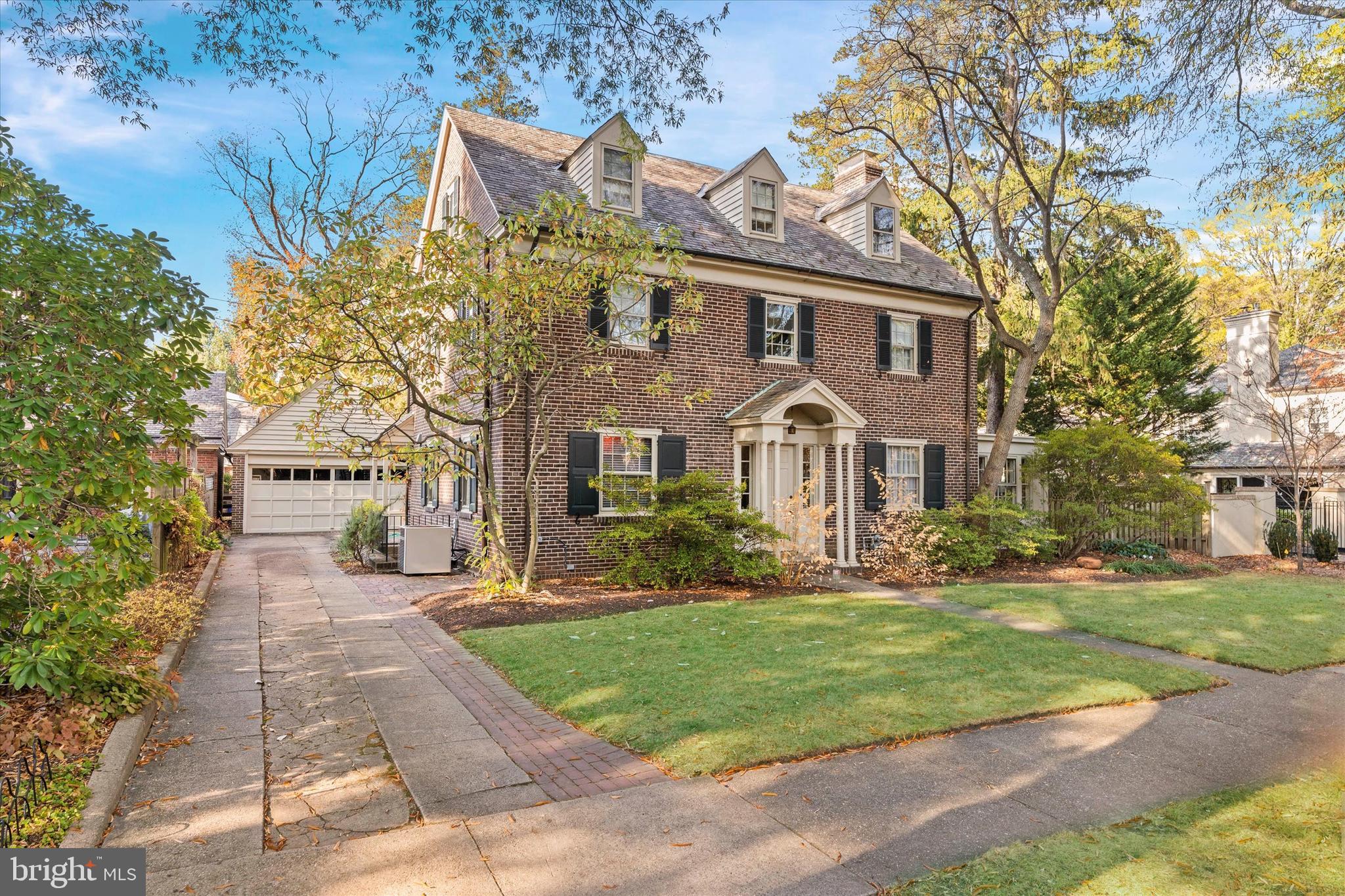 WAWASET PARK - Residential