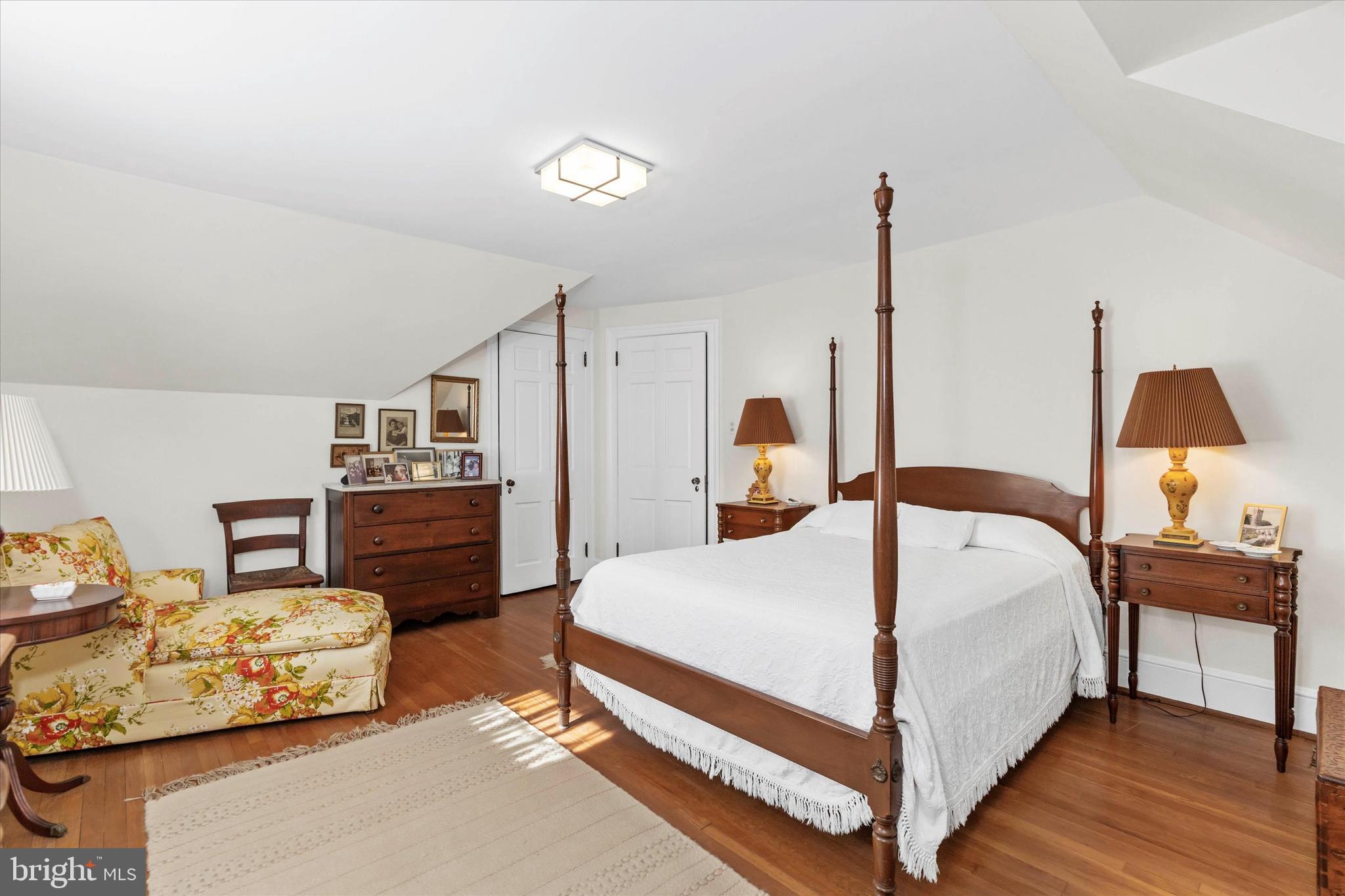 WAWASET PARK - Residential