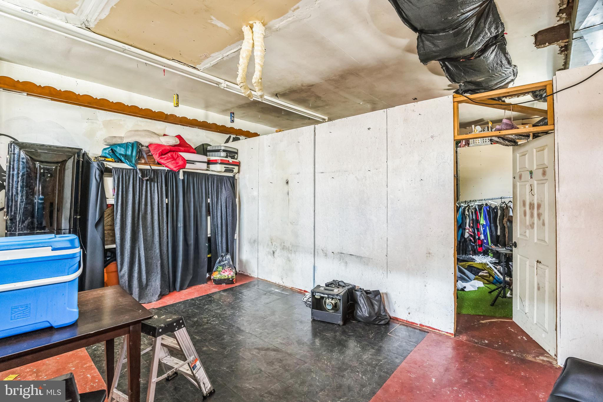 POINT BREEZE - Residential