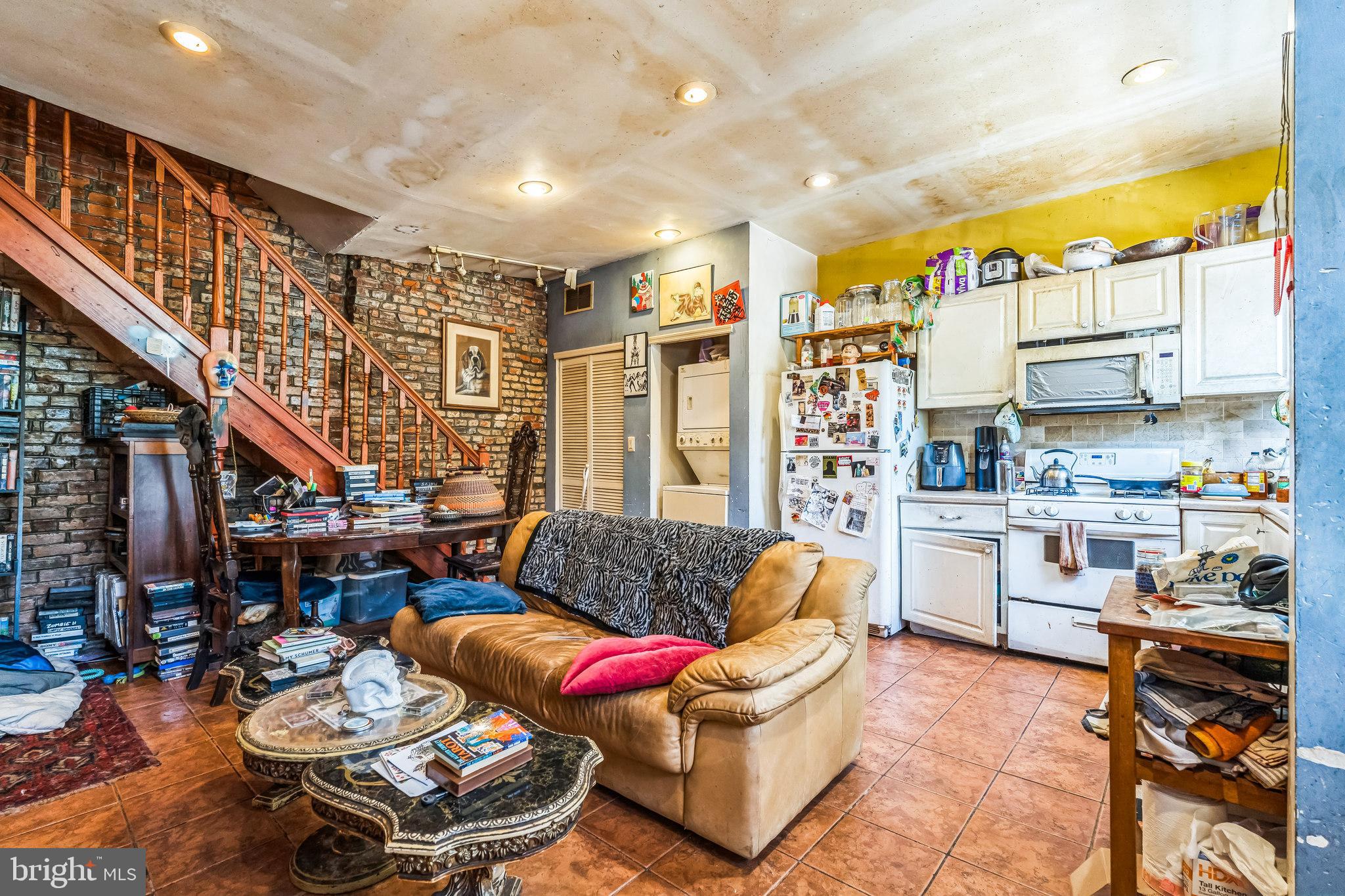 POINT BREEZE - Residential