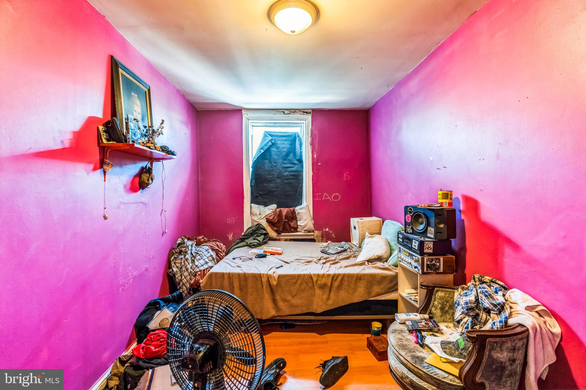 POINT BREEZE - Residential