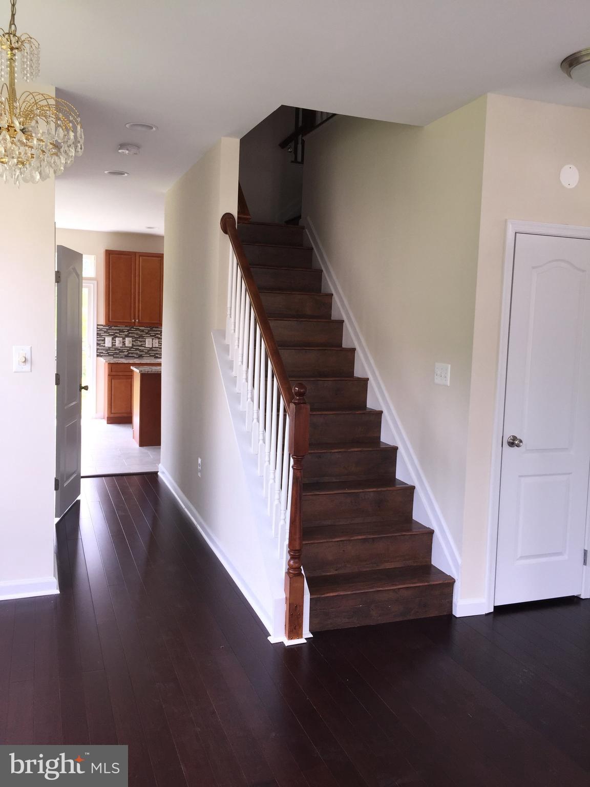 SEVEN OAKS - Residential Lease