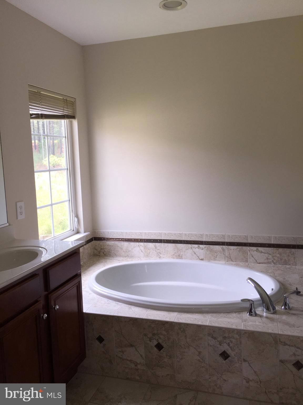 SEVEN OAKS - Residential Lease