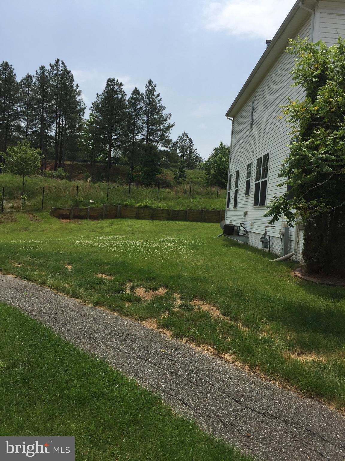 SEVEN OAKS - Residential Lease