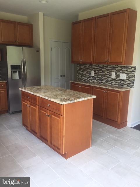 SEVEN OAKS - Residential Lease