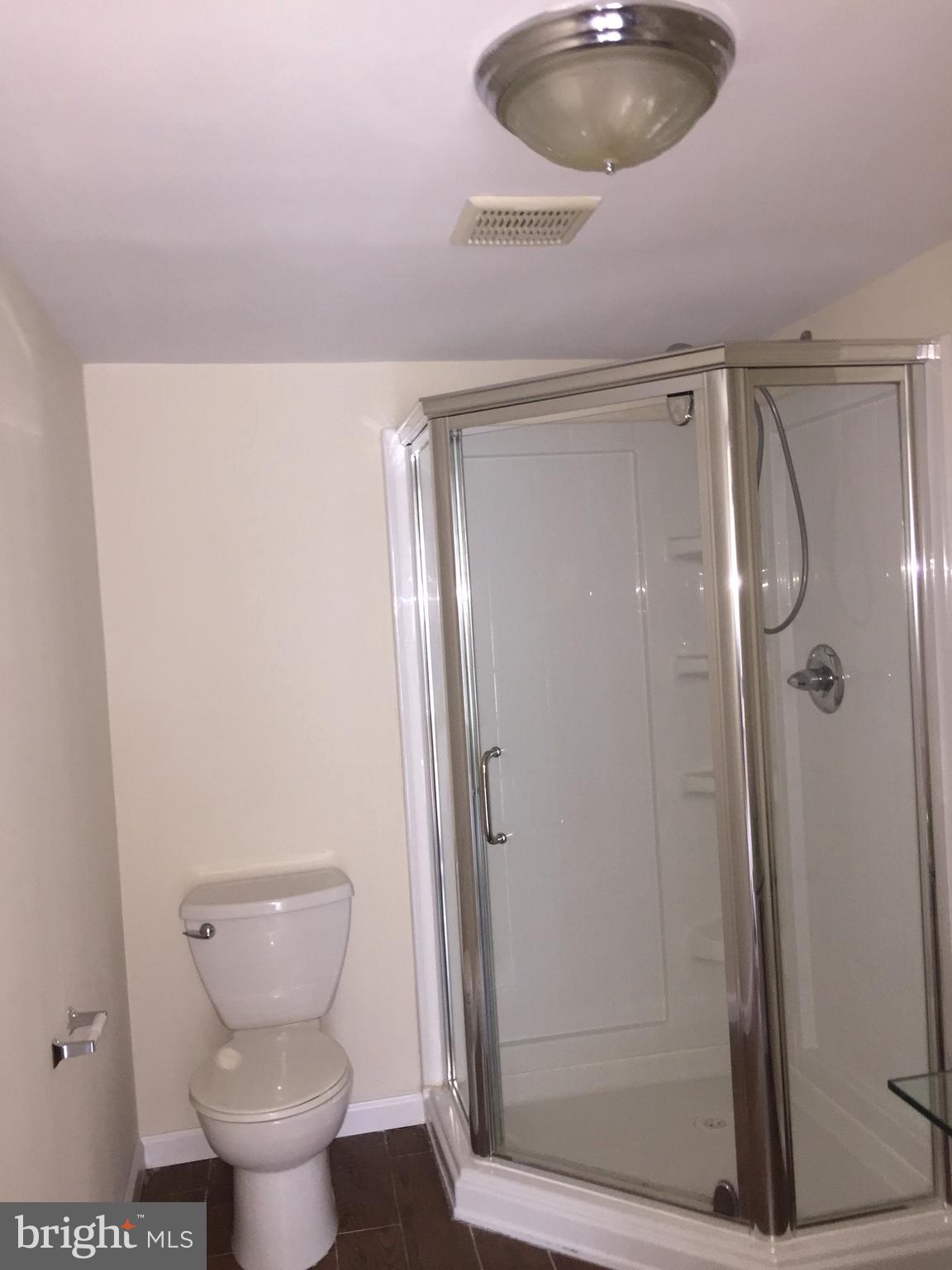 SEVEN OAKS - Residential Lease