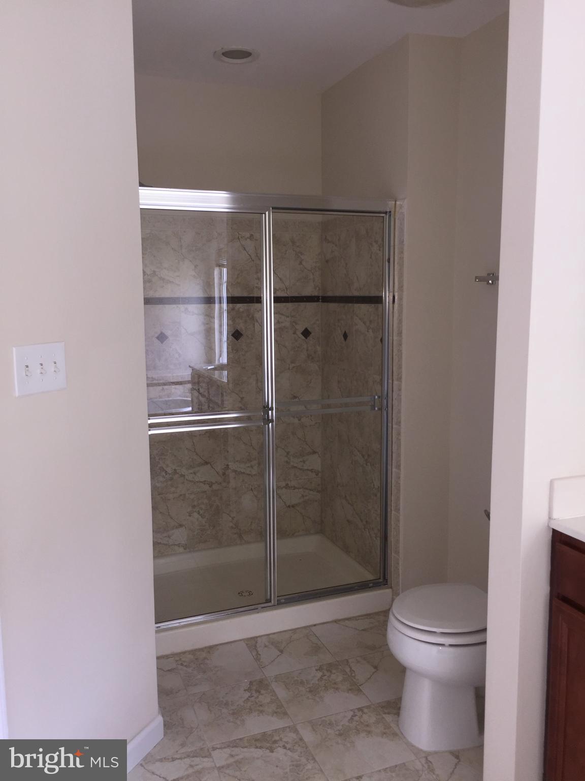 SEVEN OAKS - Residential Lease