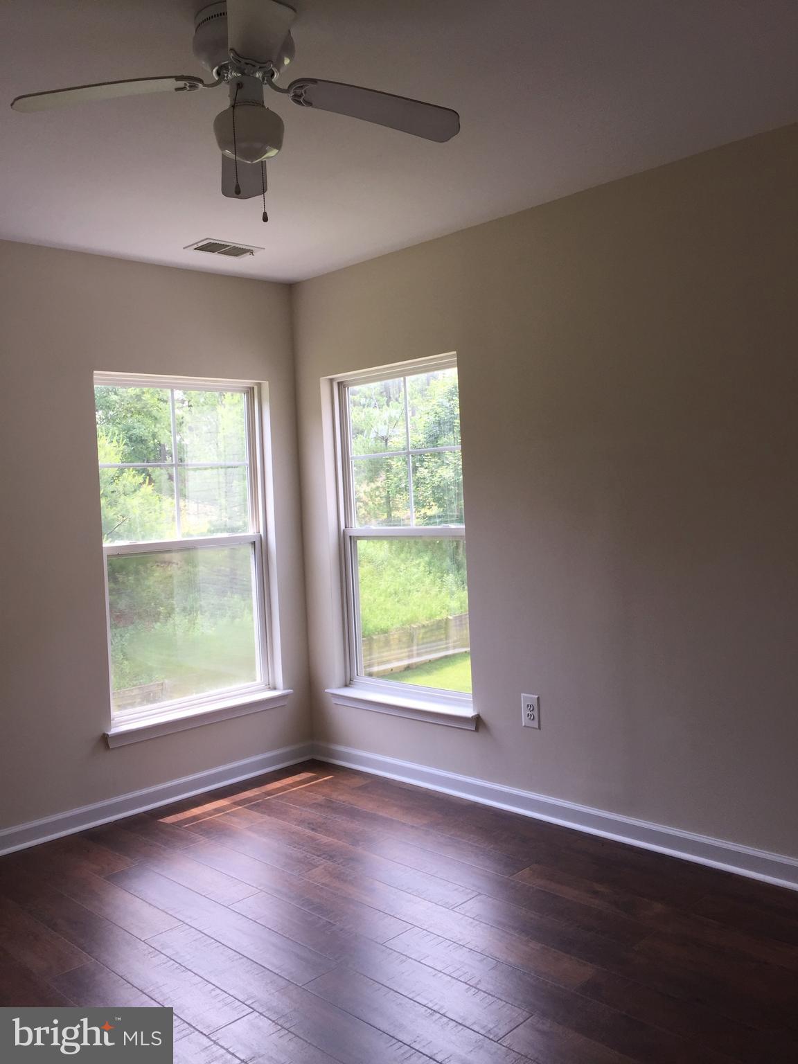 SEVEN OAKS - Residential Lease