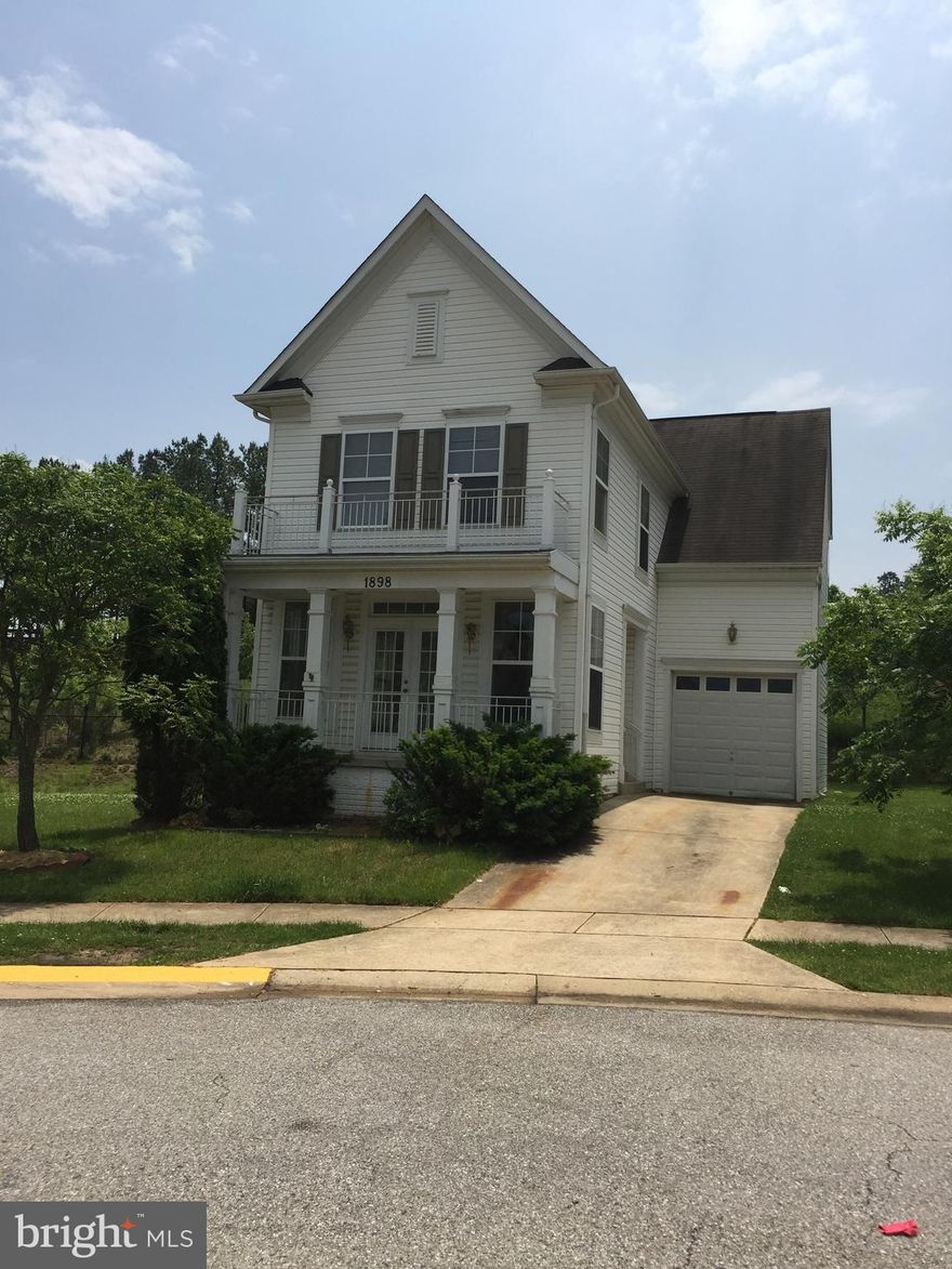 ALL PERSONS ENTERING THE HOUSE MUST WEAR A MASK PLEASE
SHOWINGS FROM 9:30 AM TO  6 PM 
GREAT DETACHED HOUSE IN A QUITE SUBDIVISION. RENOVATED ON 2019. 4 BEDROOMS, 3 FULL BATH AND ONE HALF BATH. FULLY FINISHED BASEMENT WITH ONE BEDROOM AND ONE BATH.
HARDWOOD FLOOR. NEAR FORT MEADE  AND MAJOR HIGHWAYS. COMMUNITY SWIMMING POOL AND FITNESS ROOM AND MORE. A MUST SEE PROPERTY